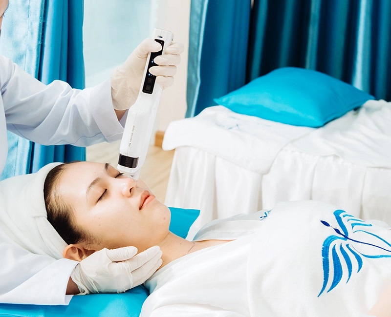 Hình 5: Taza Skin Clinic cung cấp dịch vụ làm đẹp chất lượng với công nghệ hiện đại