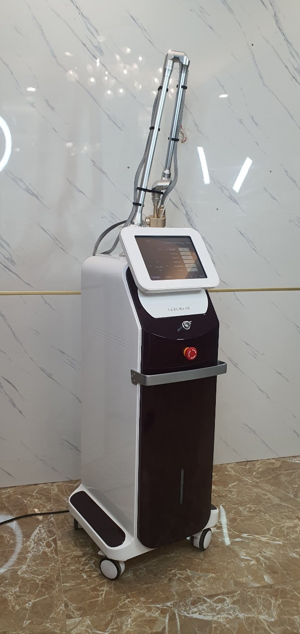 Máy Laser CO2 Cầm Tay