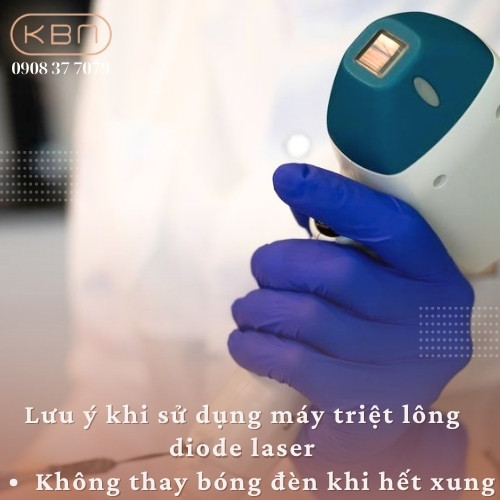 Máy triệt lông diode laser cầm tay