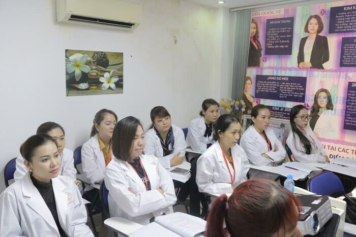 Top 5 Khóa Học Quản Lý Spa Chuyên Nghiệp 2 khoa hoc quan ly spa 2