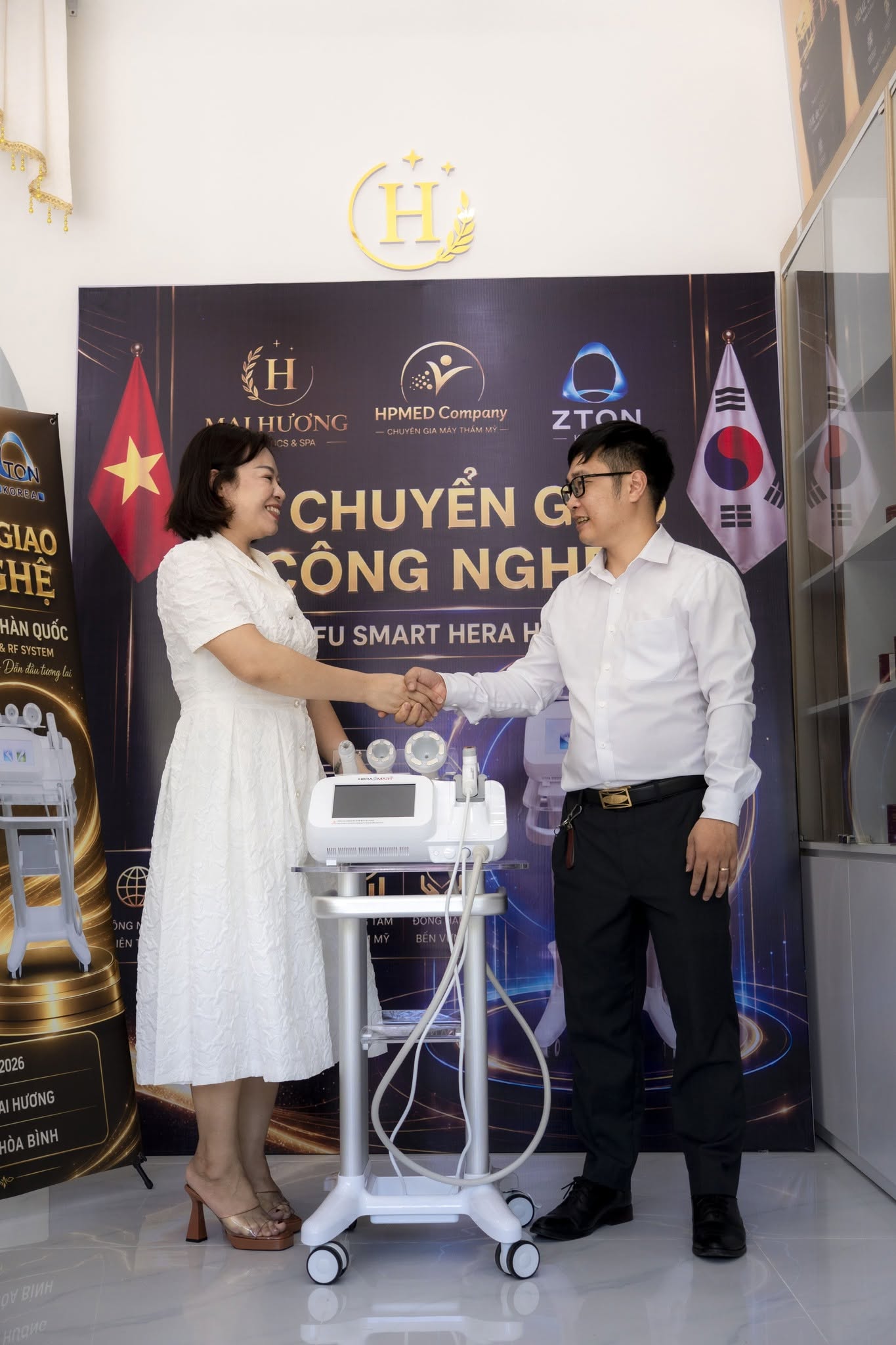 HPMED CHUYỂN GIAO MÁY HIFU HERA SMART UP CHÍNH HÃNG HÀN QUỐC CHO SPA MAI HƯƠNG – TP HÒA BÌNH