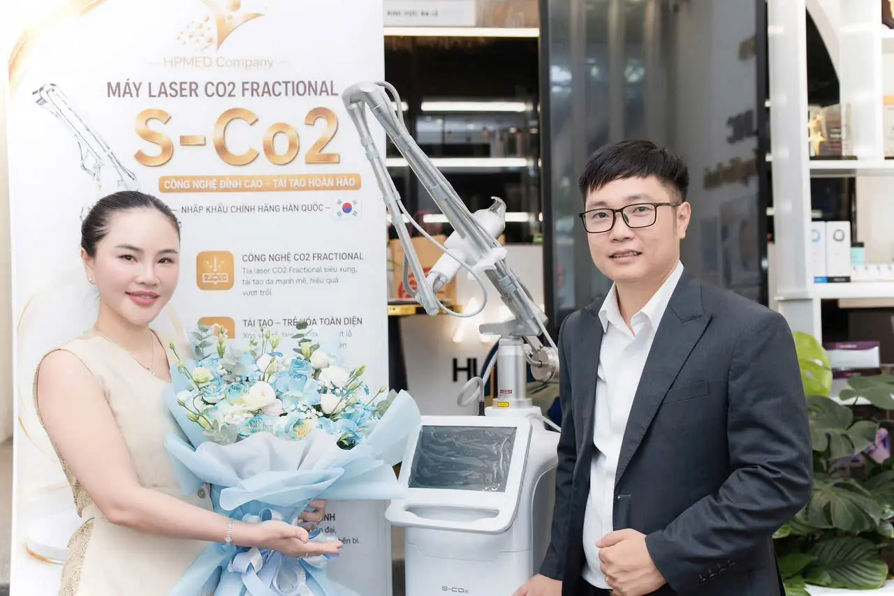 HPMED chuyển giao máy trị sẹo Laser CO2 Fractional S-CO2 tại AKINA Huế