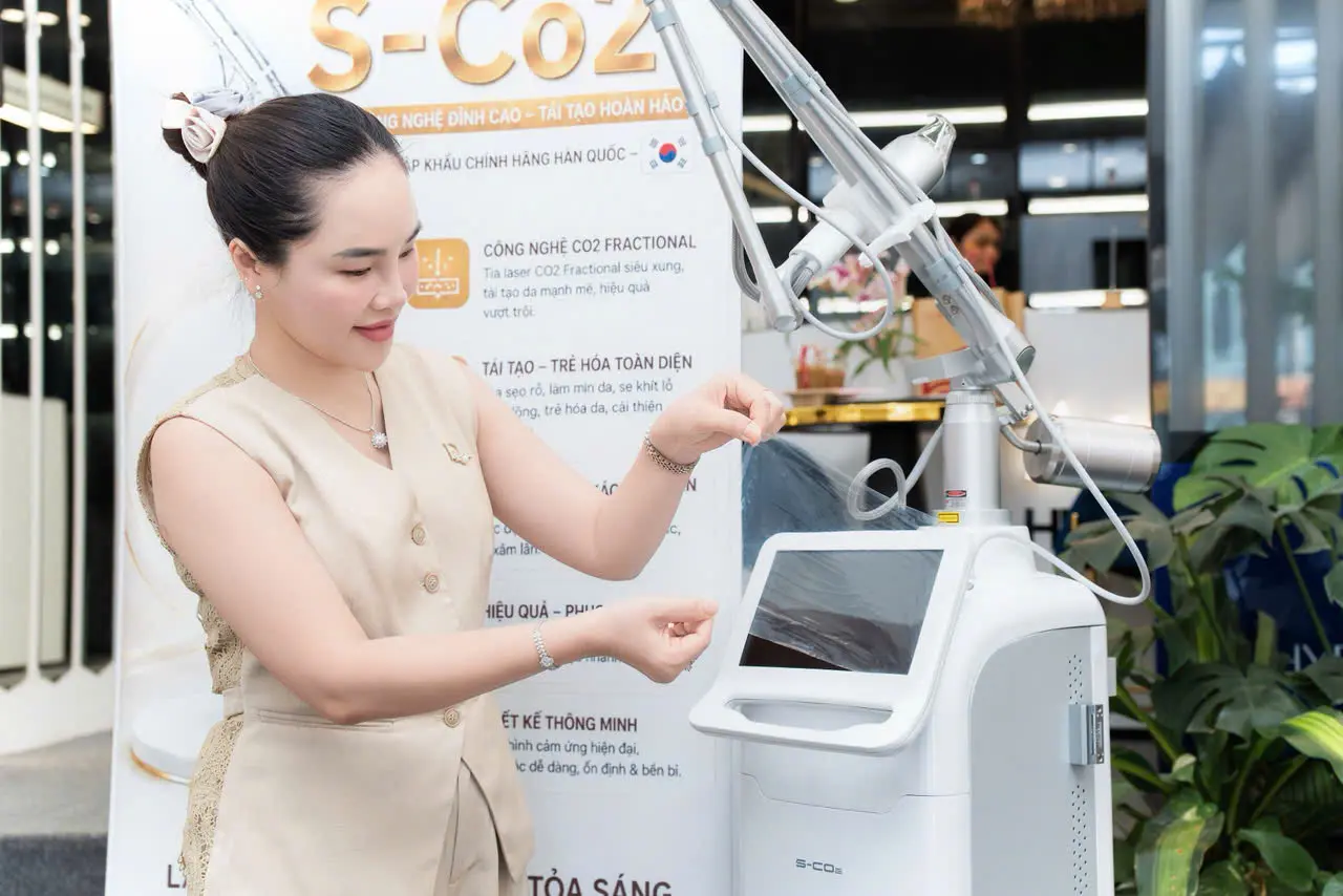 Kiểm tra máy Laser CO2 Fractional trước khi vận hành