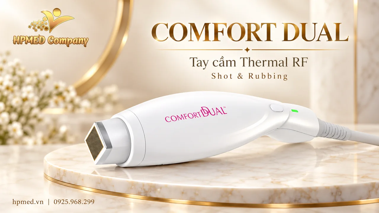 Tay cầm Thermal RF màu trắng của Comfort Dual với đầu tiếp xúc vuông màu vàng
