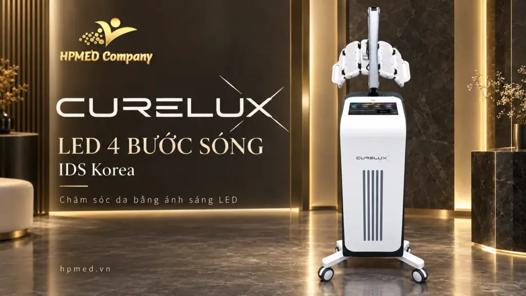 Thiết bị LED CURELUX IDS với thân máy trắng, màn hình điều khiển, tay đỡ và chân đế có bánh xe