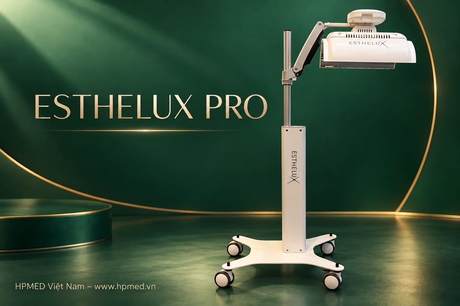 Toàn bộ máy ESTHELUX Pro với trụ máy, tay đỡ nâng hạ và chân đế bánh xe