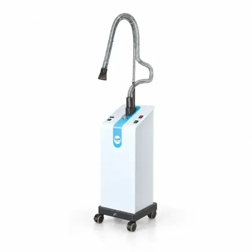Máy hút khói laser CO2 DS-2000E với thân trắng, dải xanh và ống hút kim loại linh hoạt